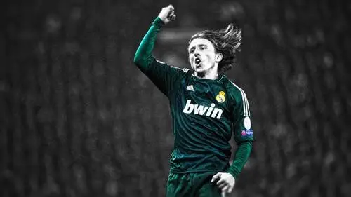 Luka Modric Wall Poster picture 670225