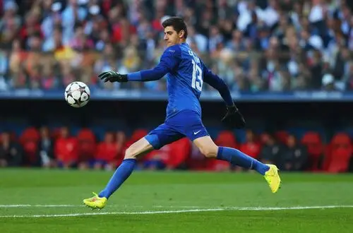 Thibaut Courtois Wall Poster picture 711050