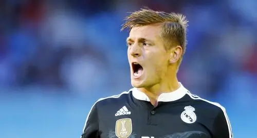 Toni Kroos Wall Poster picture 672067
