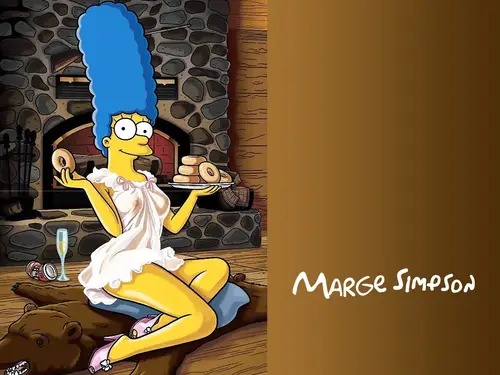 Marge Simpson White T-Shirt - idPoster.com