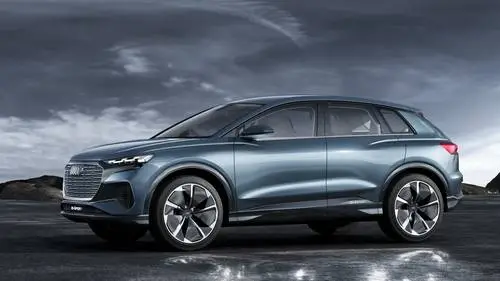 2019 Audi Q$ E-Tron Concept Kitchen Apron - idPoster.com
