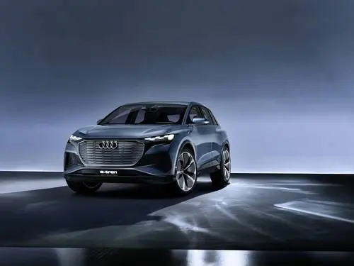 2019 Audi Q$ E-Tron Concept Kitchen Apron - idPoster.com
