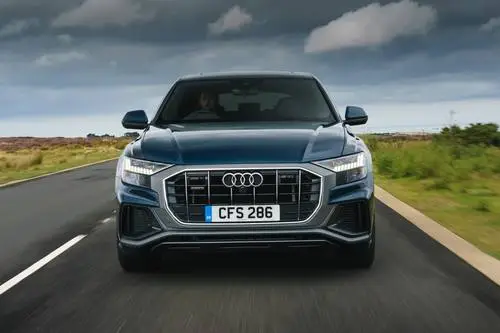 2019 Audi Q8 UK version Wall Poster picture 888810