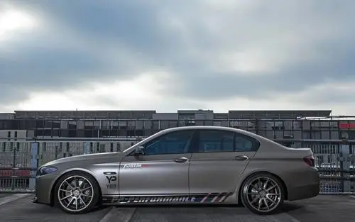2014 BMW 550i Wall Poster picture 907435