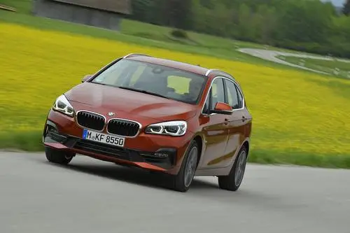 2018 BMW 218i Active Tourer Wall Poster picture 962777