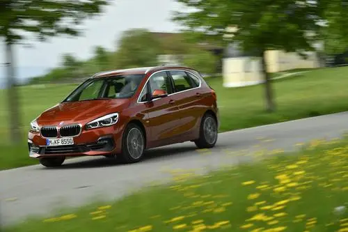 2018 BMW 218i Active Tourer Wall Poster picture 962785