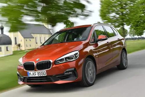 2018 BMW 218i Active Tourer Wall Poster picture 962787