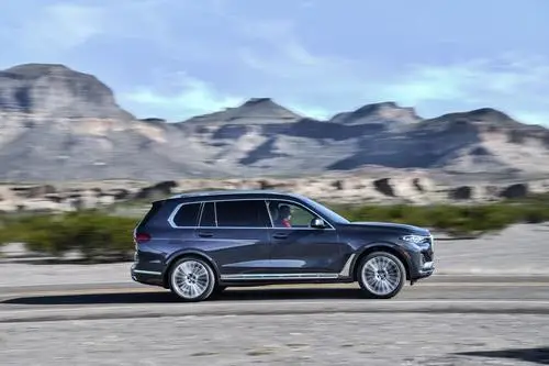 2018 BMW X7 xDrive 40i Wall Poster picture 963711