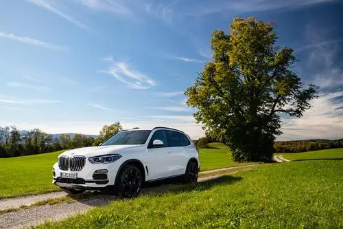 2019 BMW X5 ( G05 ) xDrive 45e iPerformance Wall Poster picture 969092