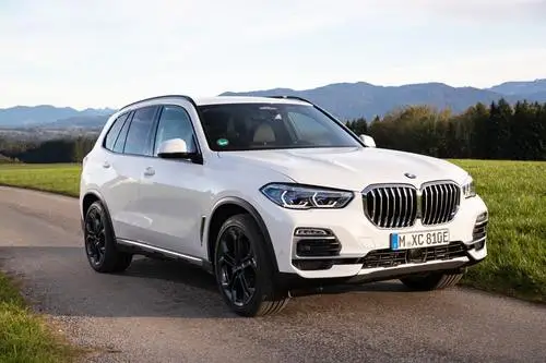 2019 BMW X5 ( G05 ) xDrive 45e iPerformance Wall Poster picture 969093