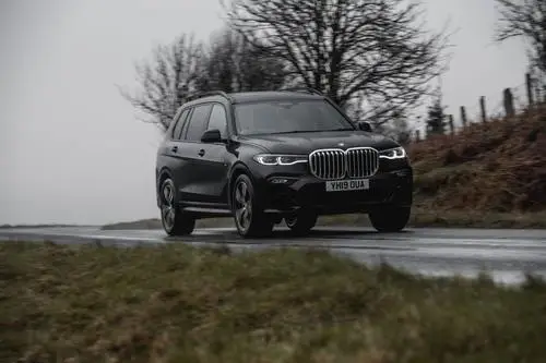 2019 BMW X7 xDrive 30d - UK version Wall Poster picture 969211