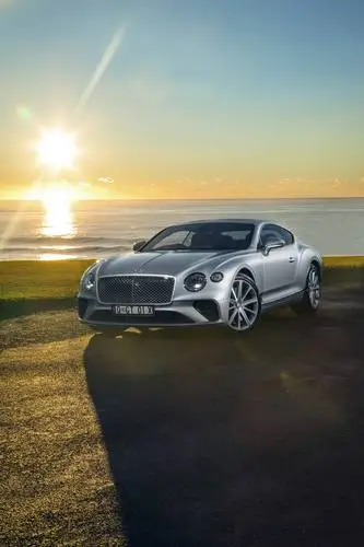 2018 Bentley Continental GT White Tank-Top - idPoster.com