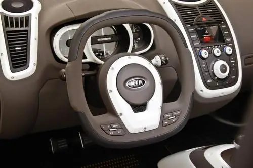2009 Kia Soulster Concept Protected Face mask - idPoster.com
