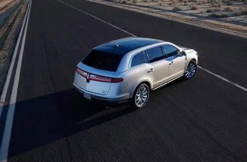 2010 Lincoln MKT Image Jpg picture 100363