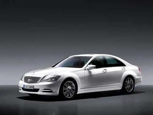 2009 Mercedes-Benz S-Class Wall Poster picture 100763