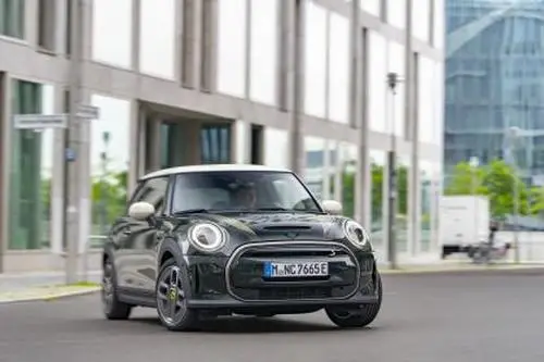 2022 Mini Cooper SE Resolute Edition Protected Face mask - idPoster.com