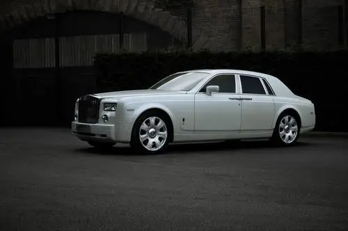 2009 Project Kahn Rolls-Royce Phantom White T-Shirt - idPoster.com