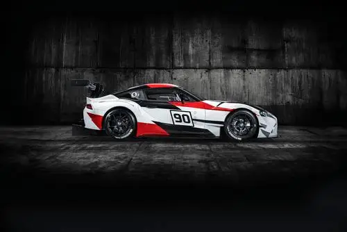 2018 Toyota GR Supra Racing Concept White T-Shirt - idPoster.com
