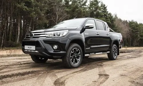 2018 Toyota Hilux Invincible 50 Chrome Edition Men's Colored Hoodie - idPoster.com