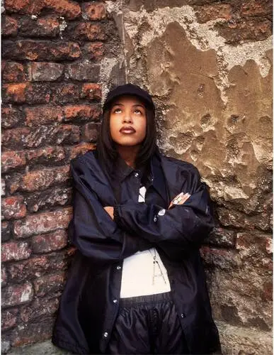 Aaliyah Jigsaw Puzzle picture 561791