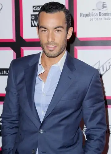 Aaron Diaz Wall Poster picture 1073656