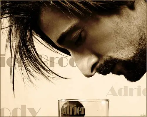 Adrien Brody White Tank-Top - idPoster.com