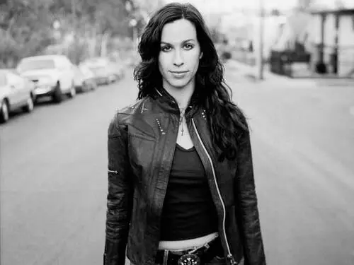 Alanis Morissette Wall Poster picture 85734