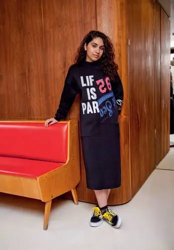 Alessia Cara Wall Poster picture 556751