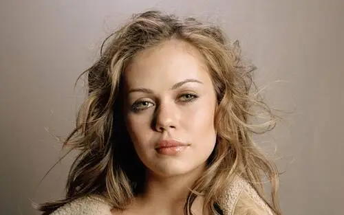 Alexis Dziena Jigsaw Puzzle picture 213047