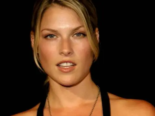 Ali Larter Protected Face mask - idPoster.com