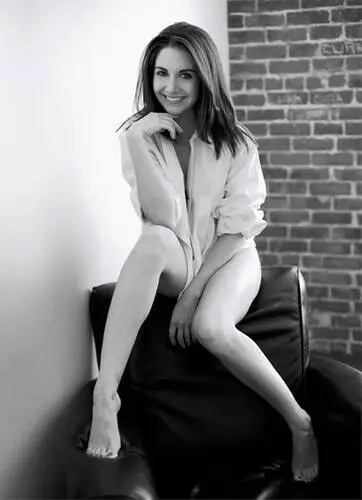 Alison Brie Wall Poster picture 215957