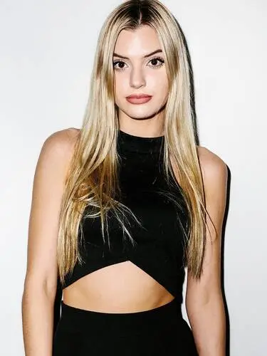 Alissa Violet Jigsaw Puzzle picture 828251
