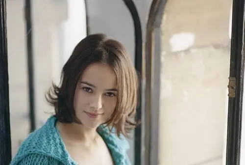 Alizee Jigsaw Puzzle picture 1779