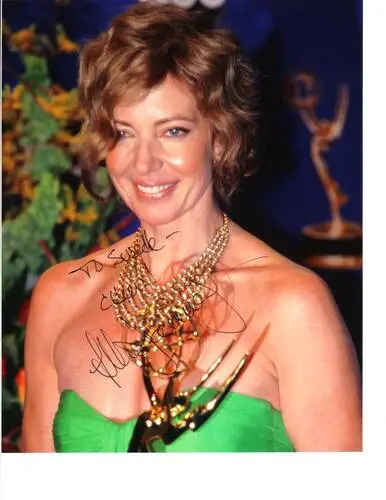 Allison Janney Wall Poster picture 94051