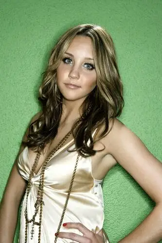 Amanda Bynes Wall Poster picture 704676