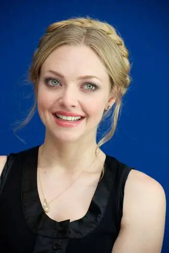 Amanda Seyfried Wall Poster picture 131760