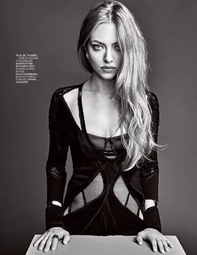 Amanda Seyfried Wall Poster picture 563872