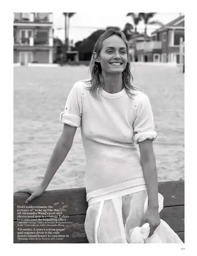 Amber Valletta Jigsaw Puzzle picture 677947