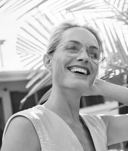 Amber Valletta Protected Face mask - idPoster.com