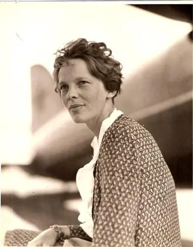 Amelia Earhart Baseball Cap - idPoster.com