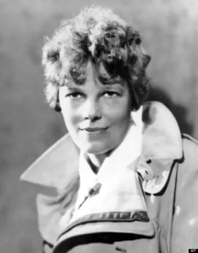 Amelia Earhart Wall Poster picture 265585