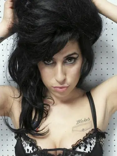 Amy Winehouse Wall Poster picture 909406