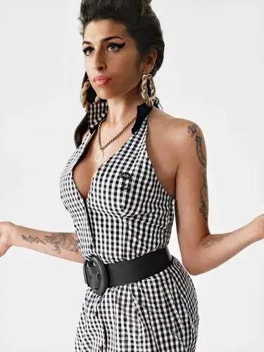 Amy Winehouse Kitchen Apron - idPoster.com