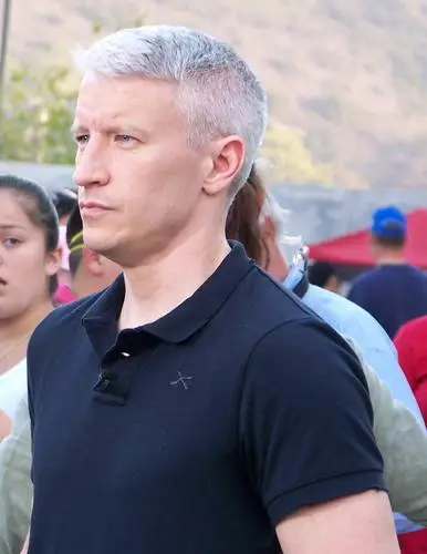 Anderson Cooper Women's Colored T-Shirt - idPoster.com