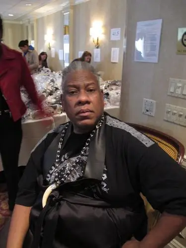Andre Leon Talley Protected Face mask - idPoster.com