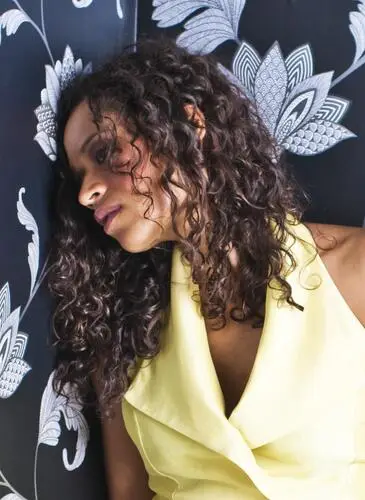 Angel Coulby Jigsaw Puzzle picture 559222