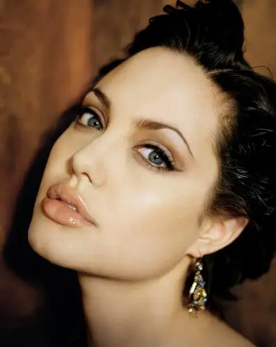 Angelina Jolie Jigsaw Puzzle picture 193763