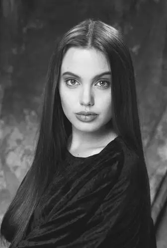 Angelina Jolie Jigsaw Puzzle picture 193802