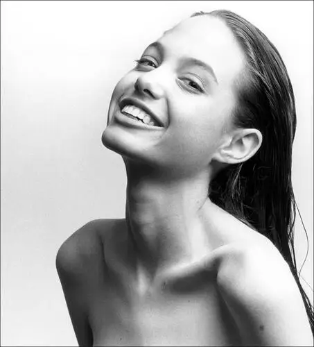 Angelina Jolie Wall Poster picture 909738