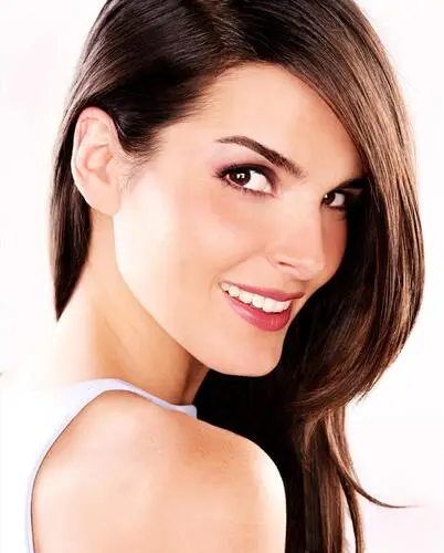 Angie Harmon Protected Face mask - idPoster.com